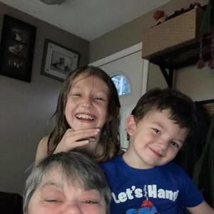 Meet your Posher, Denise